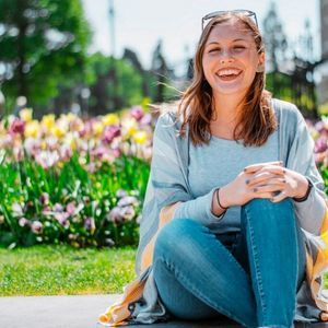 Meet your Posher, Elizabeth